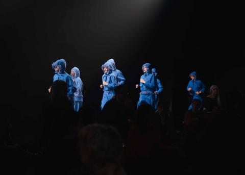 La Tendresse du ventre de la baleine © Julie Folly La Tendresse du ventre de la baleine © Julie Folly